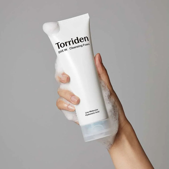 Torriden DIVE-IN Low Molecular Hyaluronic Acid Cleansing Foam